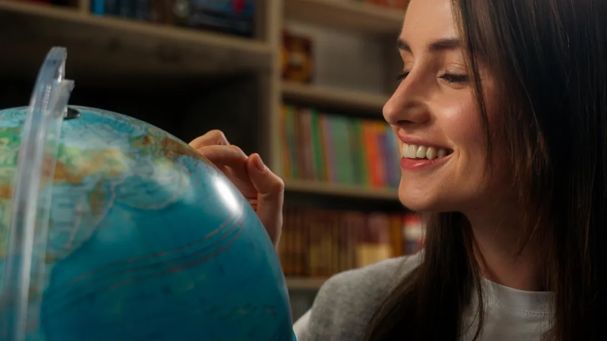 Imagem: Inglês para PMOs e gerentes de projeto: como liderar times globais com clareza e eficiência